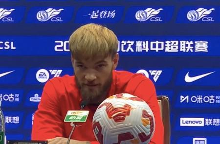 记者：成都蓉城后卫提莫续约告吹，蓉城战术会有大变革