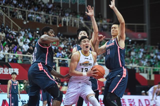 kaiyun-CBA大决战今晚打响 辽宁广东究竟谁能登顶？
