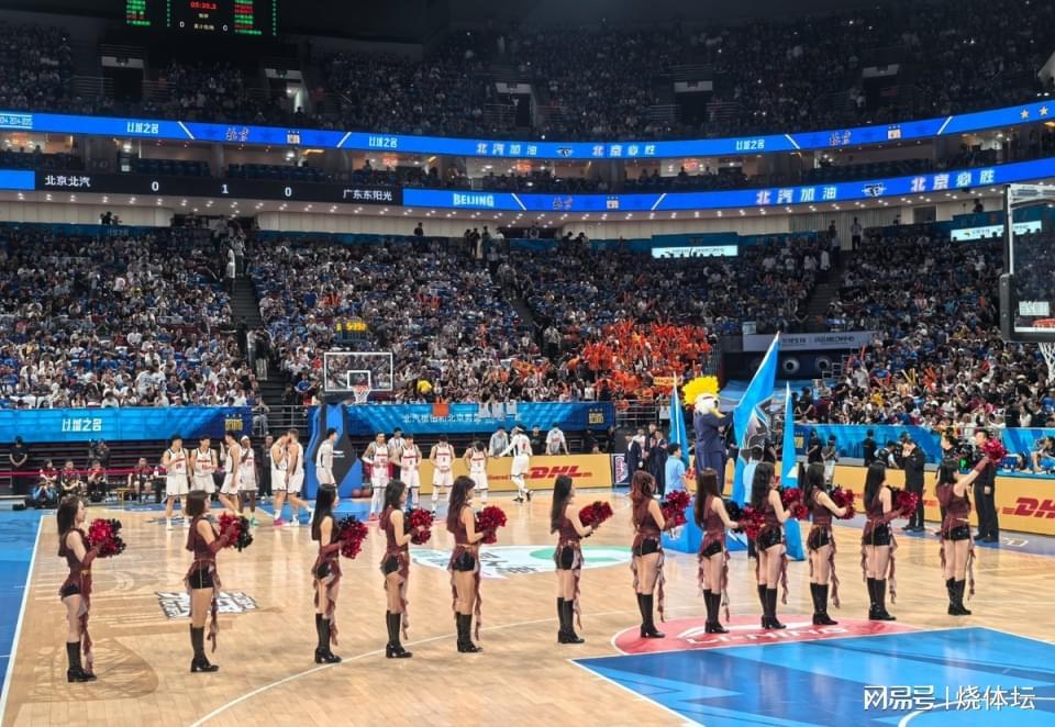 开云中国-CBA四强定3席！北京上海会师半决赛，周琦18分8板率队力克广东